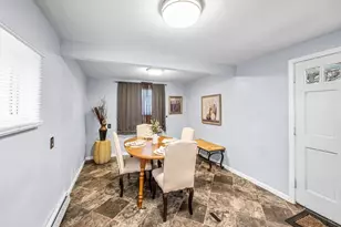 63 Lawton St, Springfield, MA 01109 - Photo 5