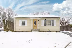 63 Lawton St, Springfield, MA 01109 - Photo 1