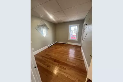 18 Menlo St #1, Brockton, MA 02301 - Photo 5