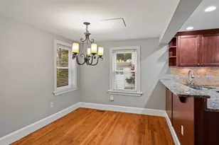 27 Kilby St, Woburn, MA 01801 - Photo 17