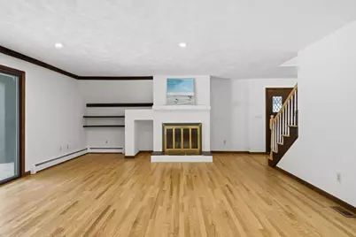 62 Brook St, Dunstable, MA 01827 - Photo 9