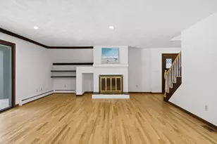 62 Brook St, Dunstable, MA 01827 - Photo 9