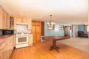 64 Rose Point Ave, Wareham, MA 02576 - Photo 9