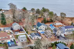 64 Rose Point Ave, Wareham, MA 02576 - Photo 27