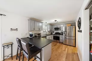 530 Mammoth Rd, Dracut, MA 01826 - Photo 3