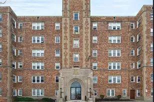 195 Thomas Burgin Pkwy, Quincy, MA 02169 - Photo 15