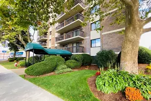 164 Galen St, Watertown, MA 02472 - Photo 1