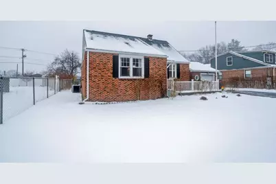 40 Lauzier Terr, Chicopee, MA 01020 - Photo 3