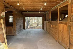 31 Cemetery St, Mendon, MA 01756 - Photo 25