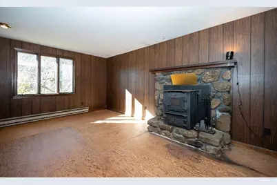 31 Cemetery St, Mendon, MA 01756 - Photo 11