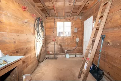 31 Cemetery St, Mendon, MA 01756 - Photo 29