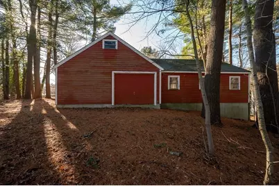 31 Cemetery St, Mendon, MA 01756 - Photo 31