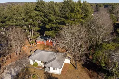 31 Cemetery St, Mendon, MA 01756 - Photo 35