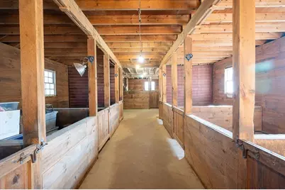 31 Cemetery St, Mendon, MA 01756 - Photo 27