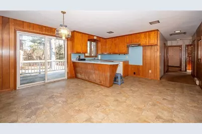 31 Cemetery St, Mendon, MA 01756 - Photo 7