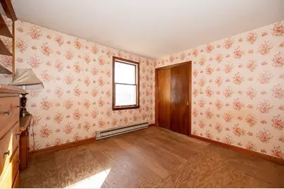 31 Cemetery St, Mendon, MA 01756 - Photo 15