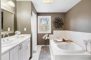 257 High St, Reading, MA 01867 - Photo 29