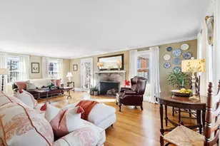 257 High St, Reading, MA 01867 - Photo 11