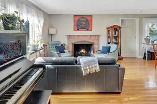 35 H St, Hull, MA 02045 - Photo 13