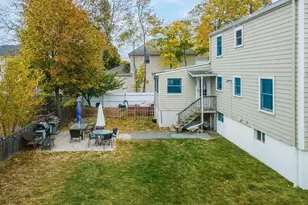 35 H St, Hull, MA 02045 - Photo 7