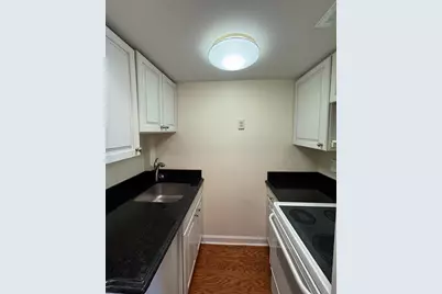 112 Pinckney Street #11, Boston, MA 02114 - Photo 3