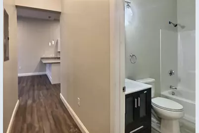 82 Concord St #3A, Framingham, MA 01702 - Photo 3