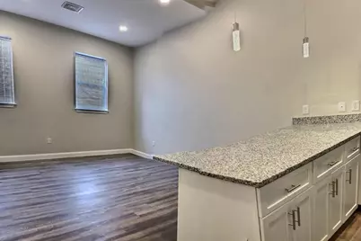 82 Concord St #3A, Framingham, MA 01702 - Photo 5