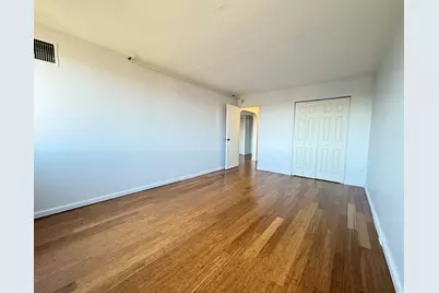 1731 Beacon St #809, Brookline, MA 02445 - Photo 5