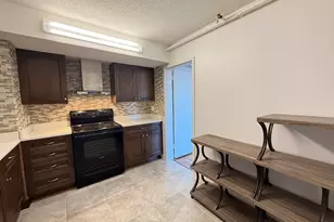 1731 Beacon St, Brookline, MA 02445 - Photo 9