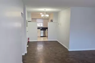 190 Lake Shore Rd, Boston, MA 02135 - Photo 17