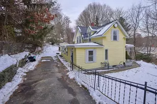 122 Sanborn St, Fitchburg, MA 01420 - Photo 9