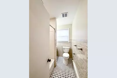 92 Woodcliff Rd, Brookline, MA 02467 - Photo 21