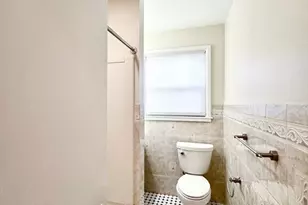 92 Woodcliff Rd, Brookline, MA 02467 - Photo 21