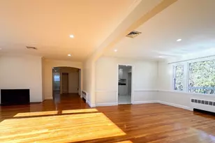 92 Woodcliff Rd, Brookline, MA 02467 - Photo 11