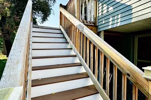 92 Woodcliff Rd, Brookline, MA 02467 - Photo 35