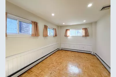 92 Woodcliff Rd, Brookline, MA 02467 - Photo 17