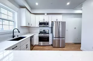 92 Winthrop St, Framingham, MA 01702 - Photo 5