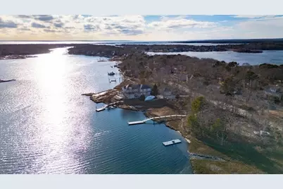 197 Monomoscoy Rd, Mashpee, MA 02649 - Photo 9