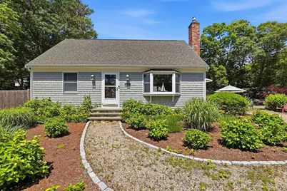 197 Monomoscoy Rd, Mashpee, MA 02649 - Photo 31