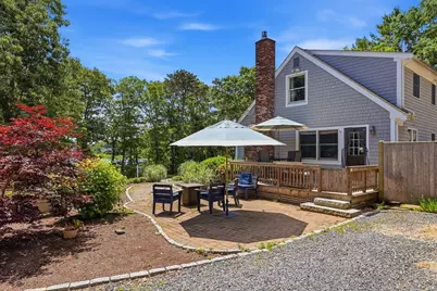 197 Monomoscoy Rd, Mashpee, MA 02649 - Photo 19