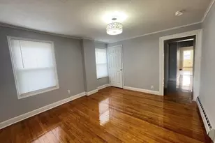 27 Wilcox St, Springfield, MA 01105 - Photo 5