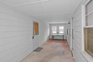 147 Bowles Park, Springfield, MA 01104 - Photo 5