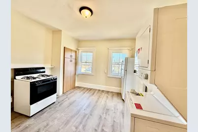 84 Pearl St #2F, Stoughton, MA 02072 - Photo 5