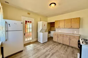 84 Pearl St, Stoughton, MA 02072 - Photo 3