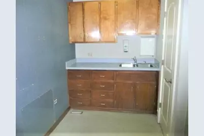 60 Brigham St, New Bedford, MA 02740 - Photo 13