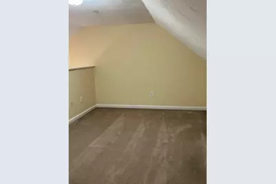 417 Hildreth St #3, Lowell, MA 01850 - Photo 11