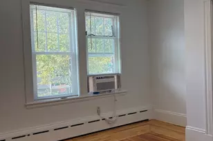 11 Hancock St, Salem, MA 01970 - Photo 5