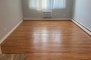 39 Carey Ave, Watertown, MA 02472 - Photo 3