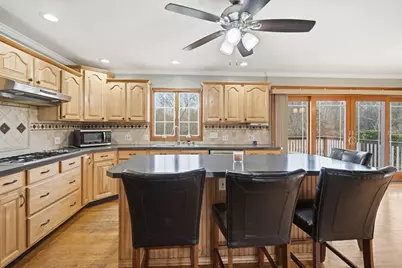 1070 Glendale Road, Wilbraham, MA 01095 - Photo 9