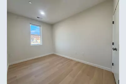 5 Breed St #4, Boston, MA 02128 - Photo 11